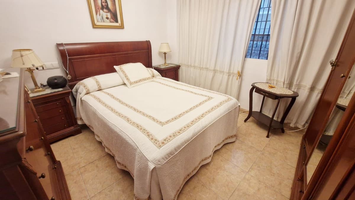 Middle Floor Apartment in Fuengirola — photo 6 of 10