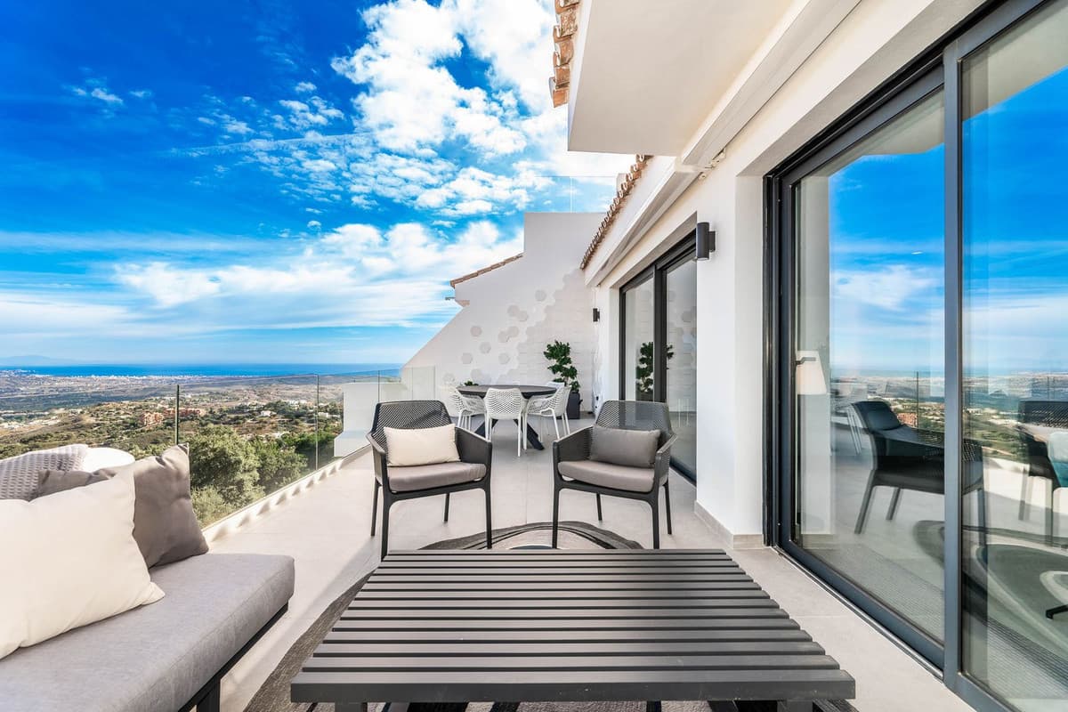 Semi-Detached House in Marbella — photo 3 of 10