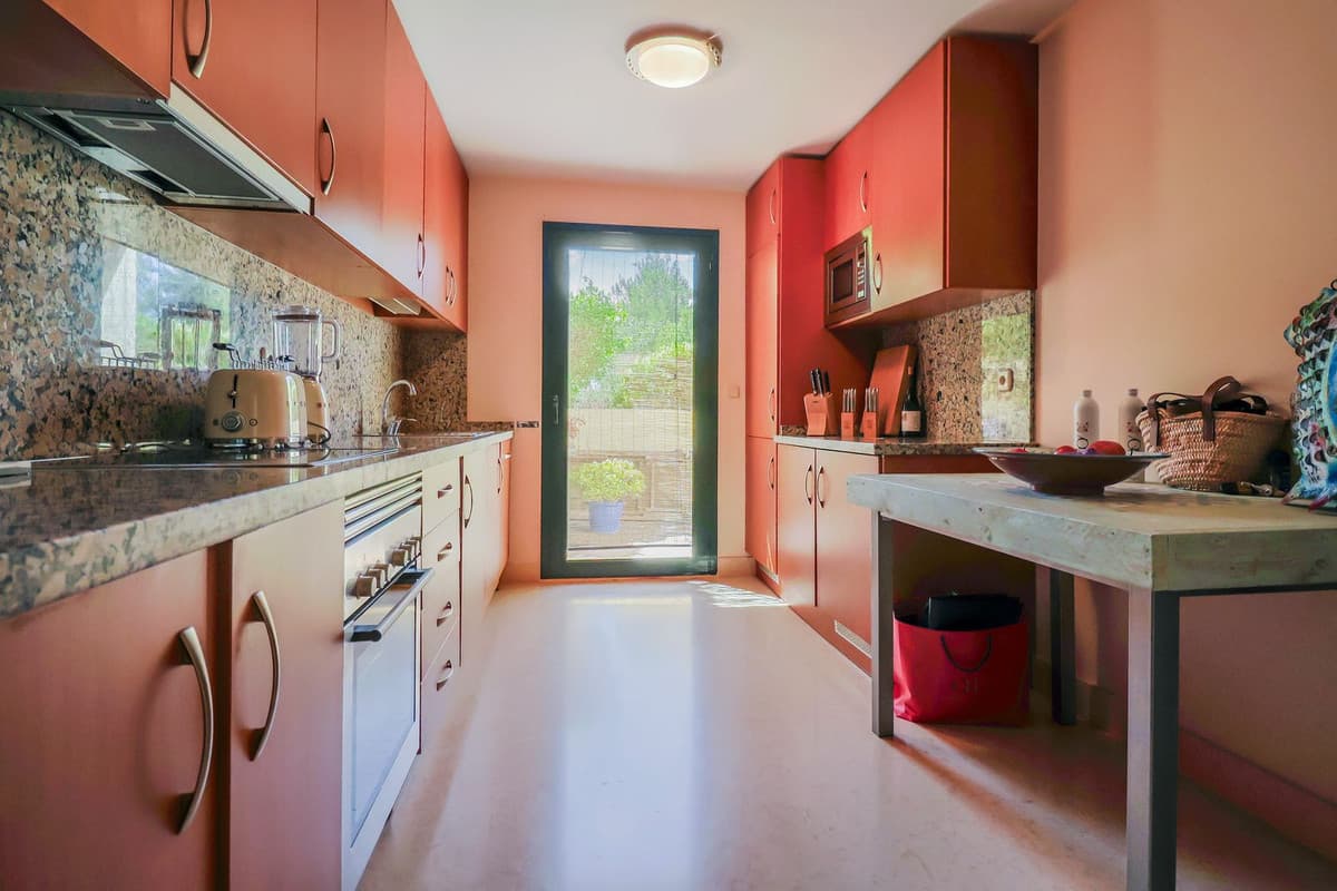 Middle Floor Apartment in Benahavís — photo 5 of 10