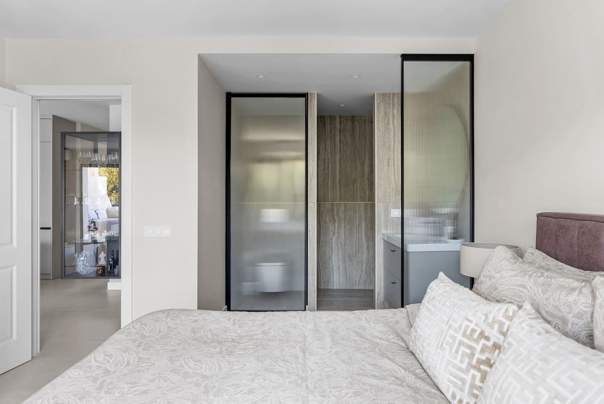 Middle Floor Apartment in Benahavís — photo 10 of 10
