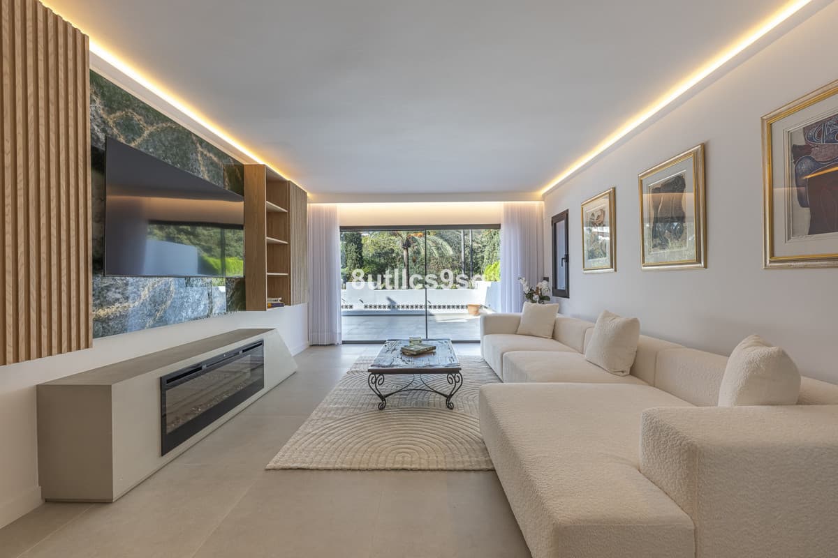 Ground Floor Apartment in The Golden Mile — photo 7 of 10