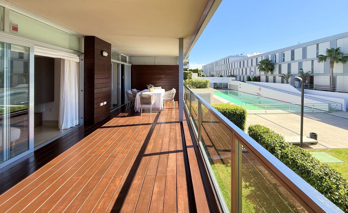 Middle Floor Apartment in La Duquesa — photo 8 of 10