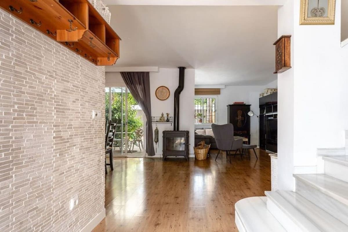 Townhouse in Nueva Andalucía — photo 8 of 10