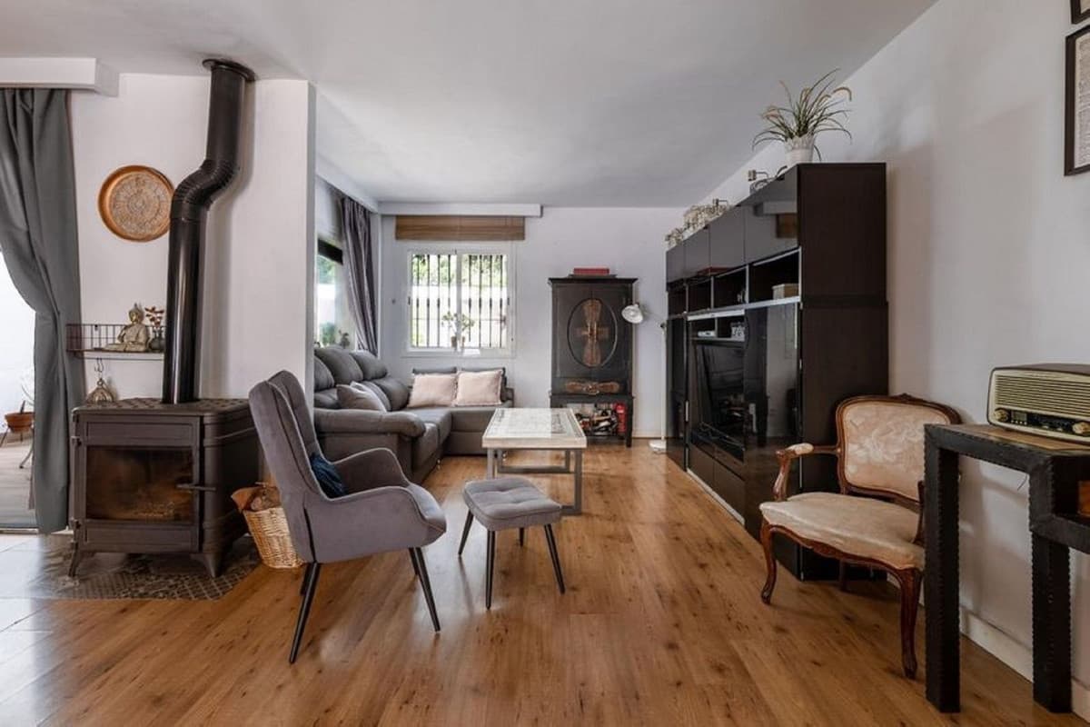 Townhouse in Nueva Andalucía — photo 9 of 10