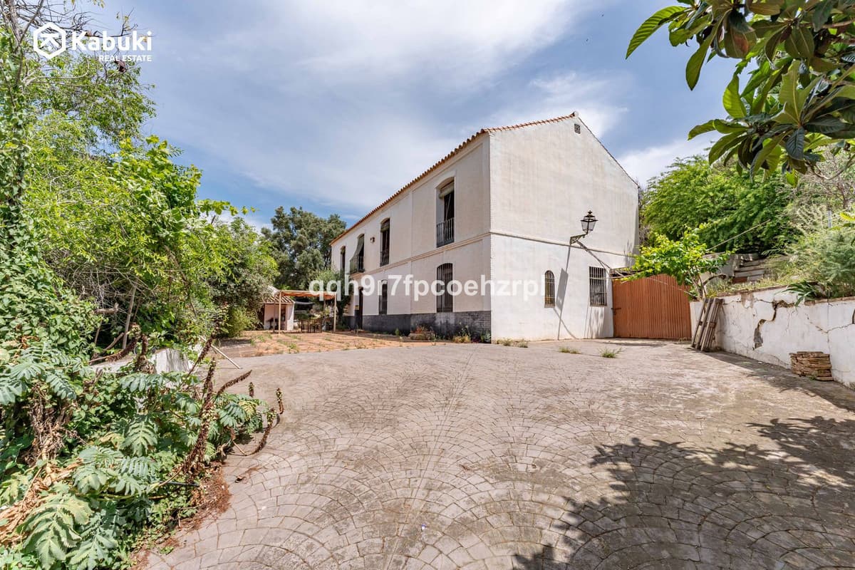 Cortijo in Campanillas — photo 1 of 10