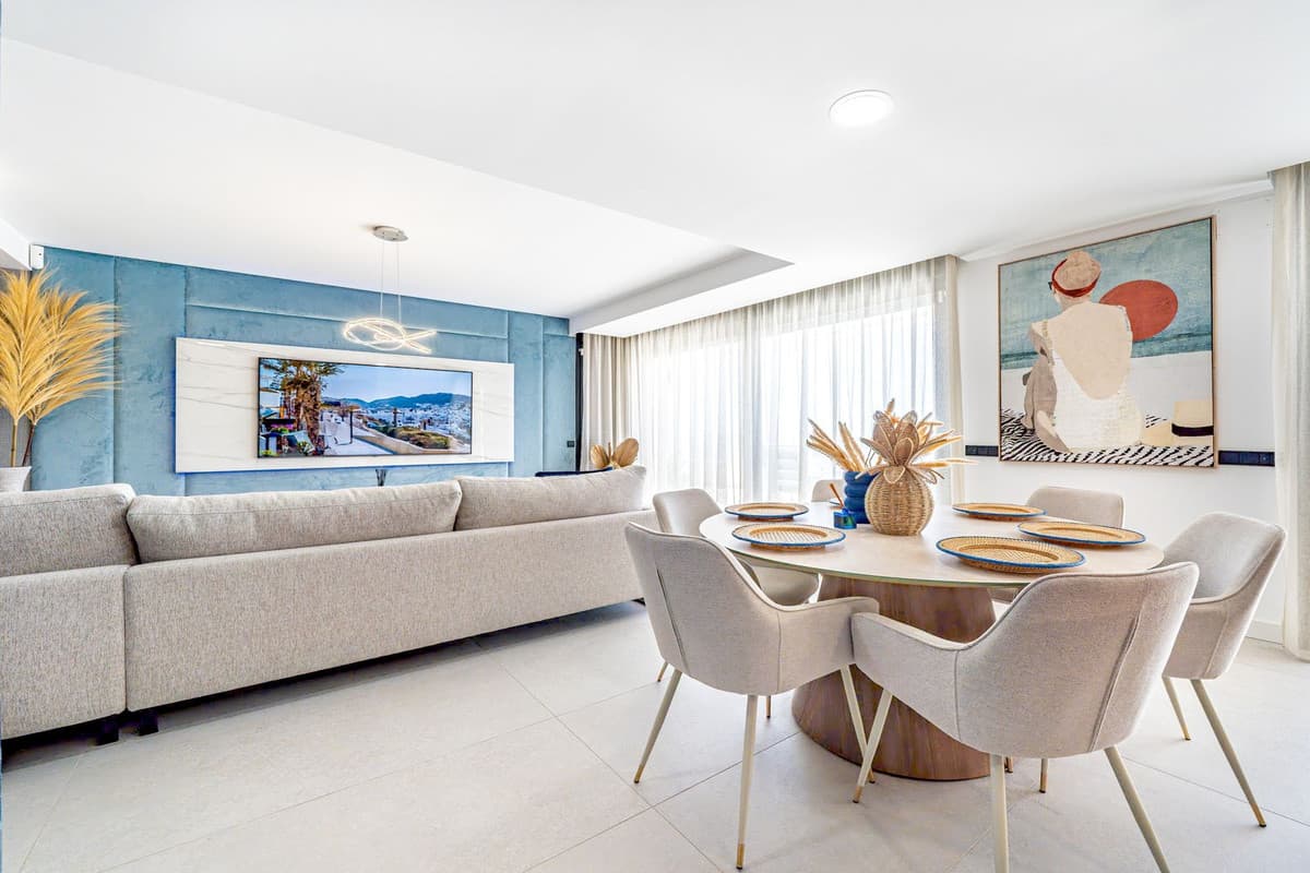 Penthouse Duplex in Altos de los Monteros — photo 3 of 10