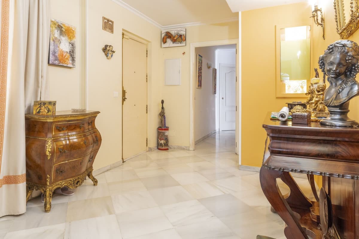 Middle Floor Apartment in Monte Sancha — photo 3 of 10