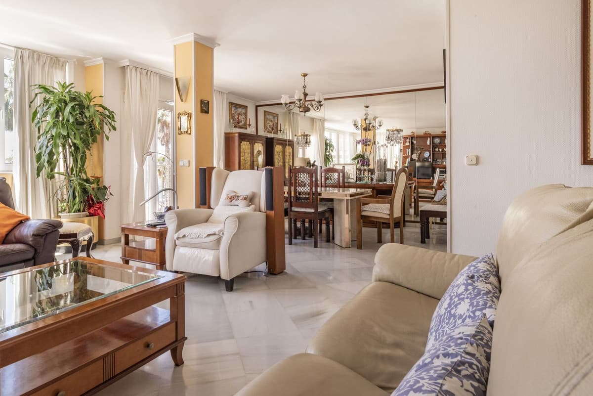 Middle Floor Apartment in Monte Sancha — photo 5 of 10