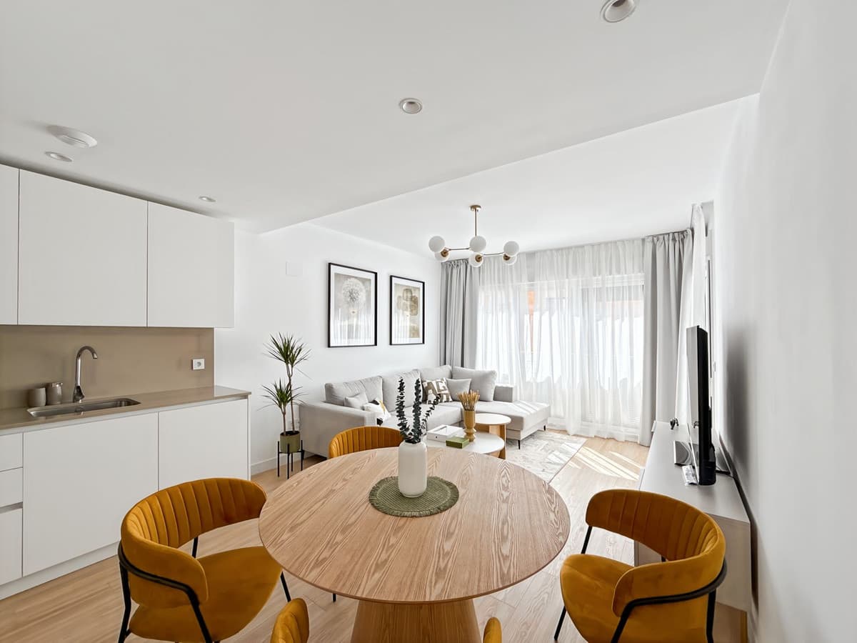 Middle Floor Apartment in Perchel Norte — photo 1 of 10