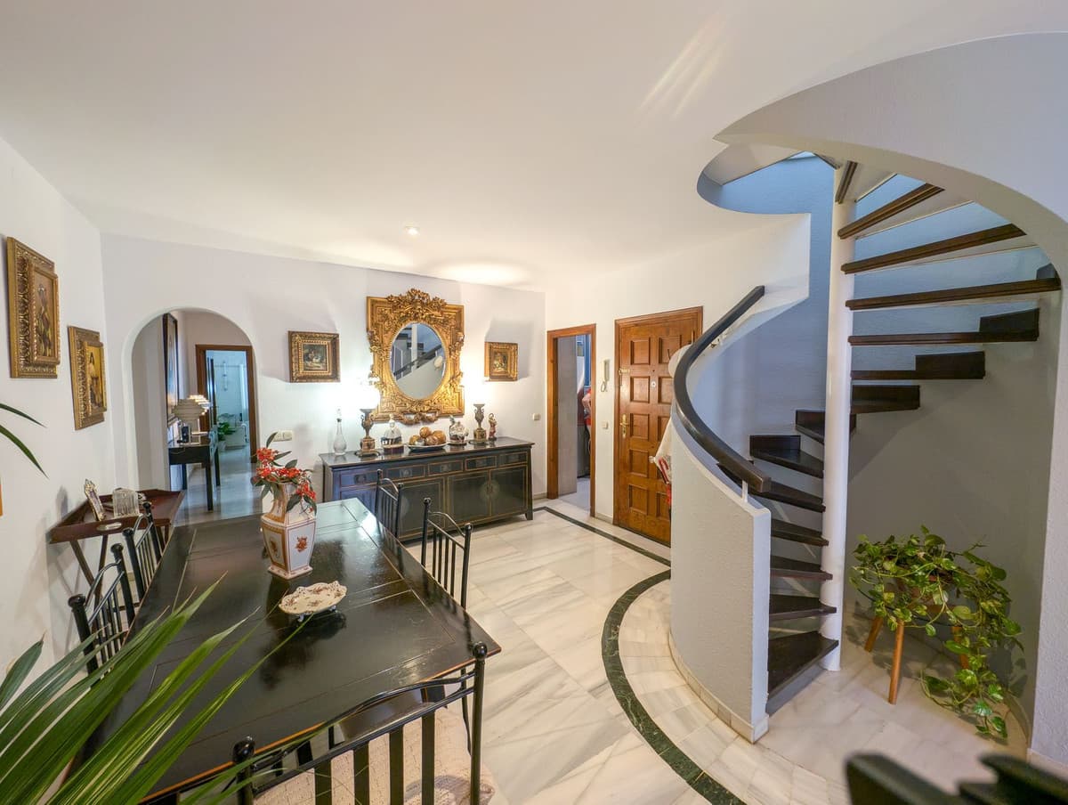 Penthouse Duplex in Marbella — photo 5 of 10