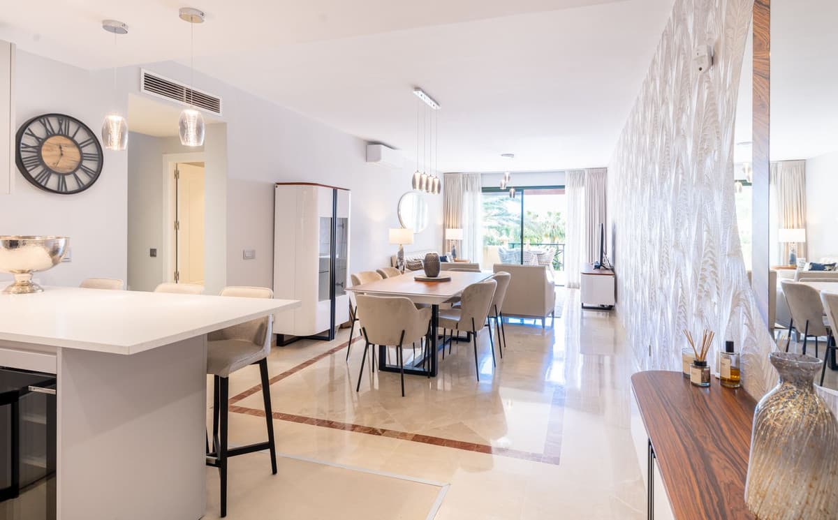 Penthouse Duplex in Atalaya — photo 10 of 10