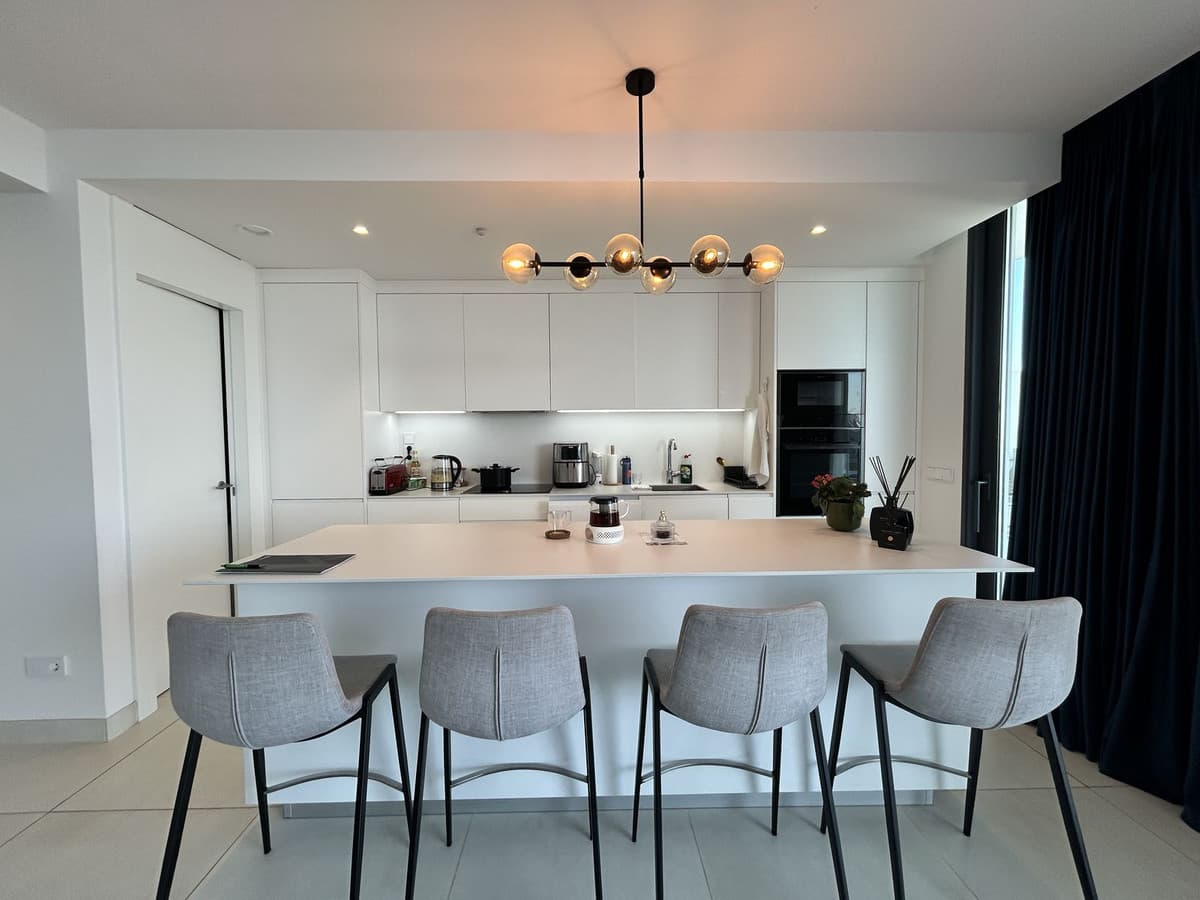 Middle Floor Apartment in Higueron — photo 3 of 10