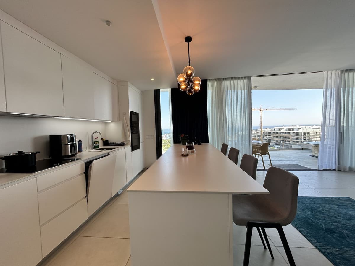 Middle Floor Apartment in Higueron — photo 4 of 10