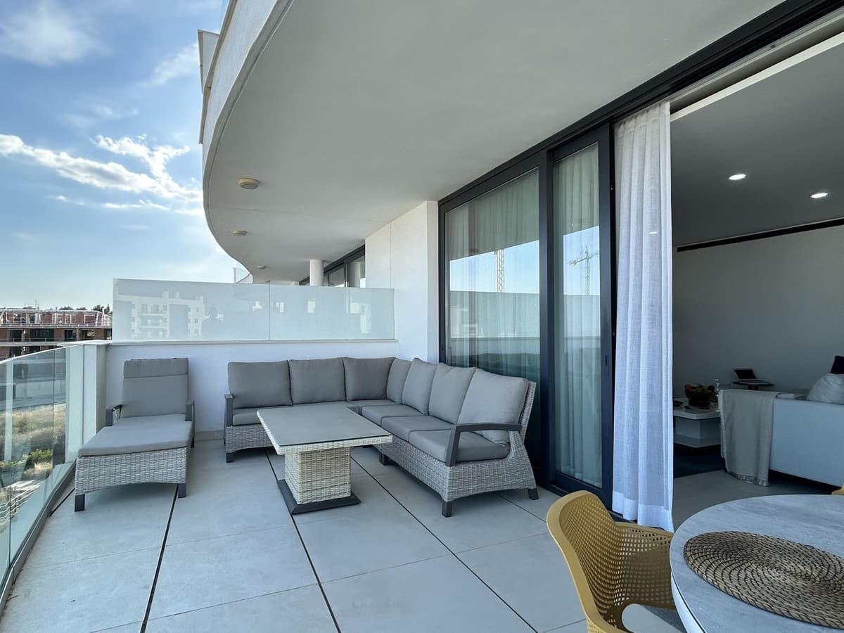 Middle Floor Apartment in Higueron — photo 8 of 10