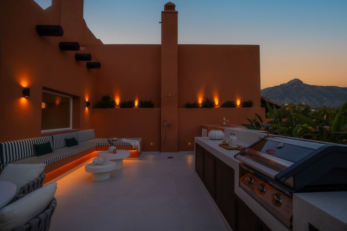 Penthouse Duplex in Nueva Andalucía — photo 8 of 10