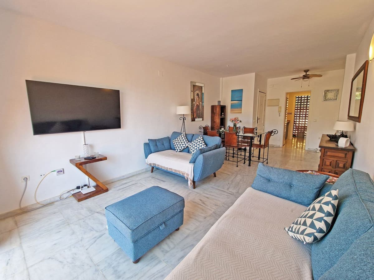 Penthouse in Riviera del Sol — photo 3 of 10