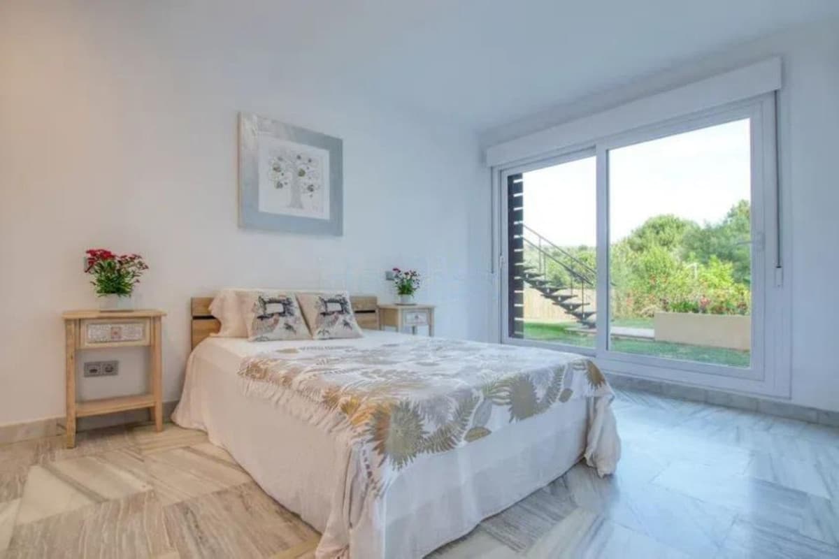 Detached Villa in Estepona — photo 9 of 10