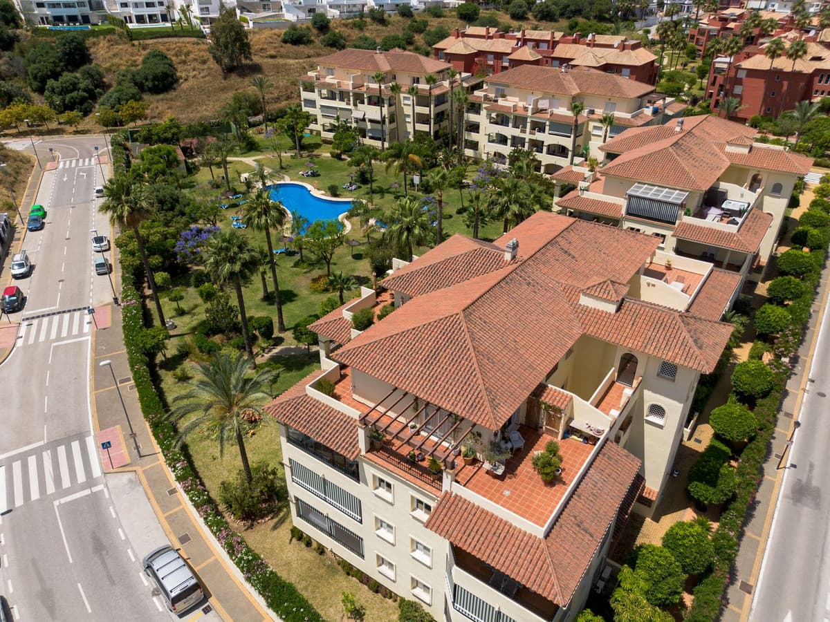 Penthouse in La Cala Hills — photo 1 of 10