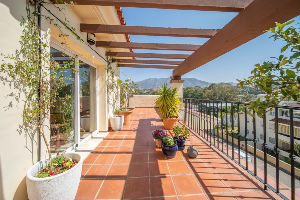 Penthouse in La Cala Hills — photo 4 of 10