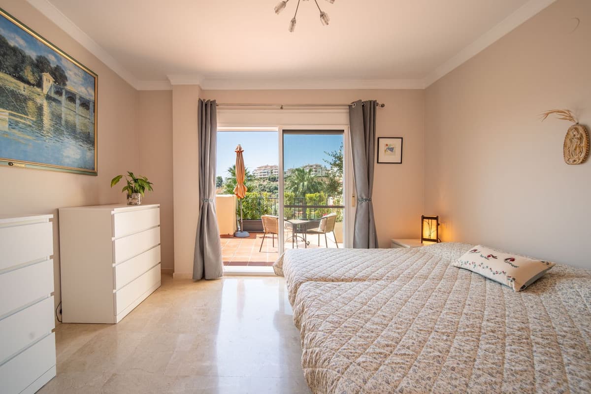 Penthouse in La Cala Hills — photo 9 of 10