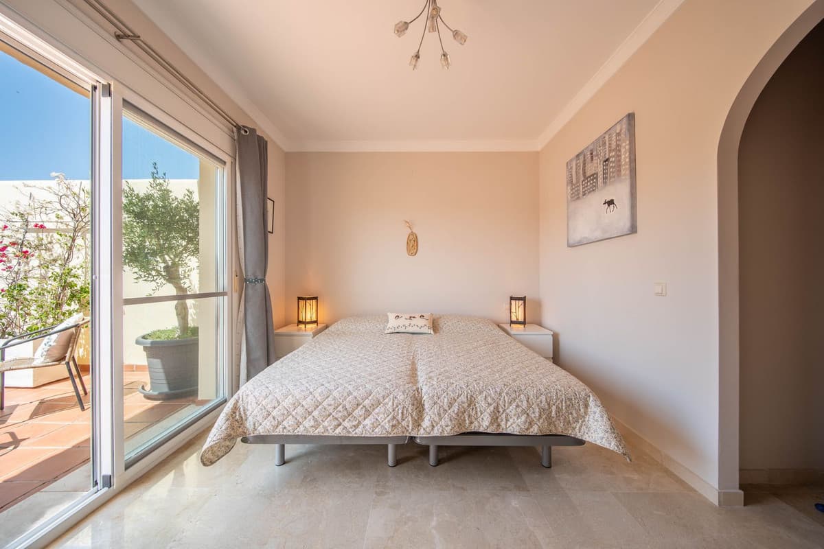 Penthouse in La Cala Hills — photo 10 of 10