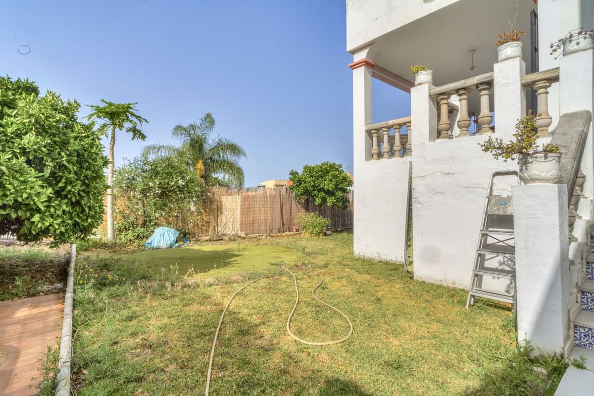 Detached Villa in Marbella — photo 4 of 10
