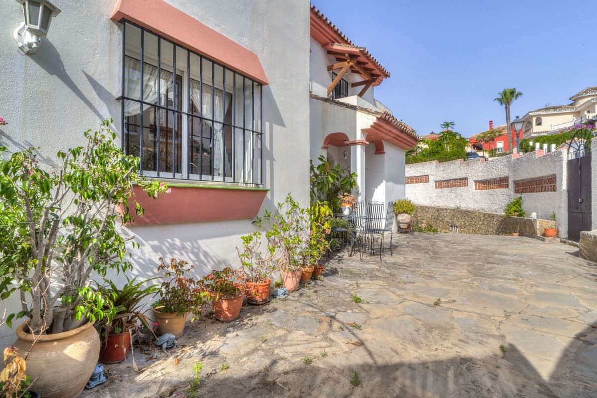 Detached Villa in Marbella — photo 10 of 10