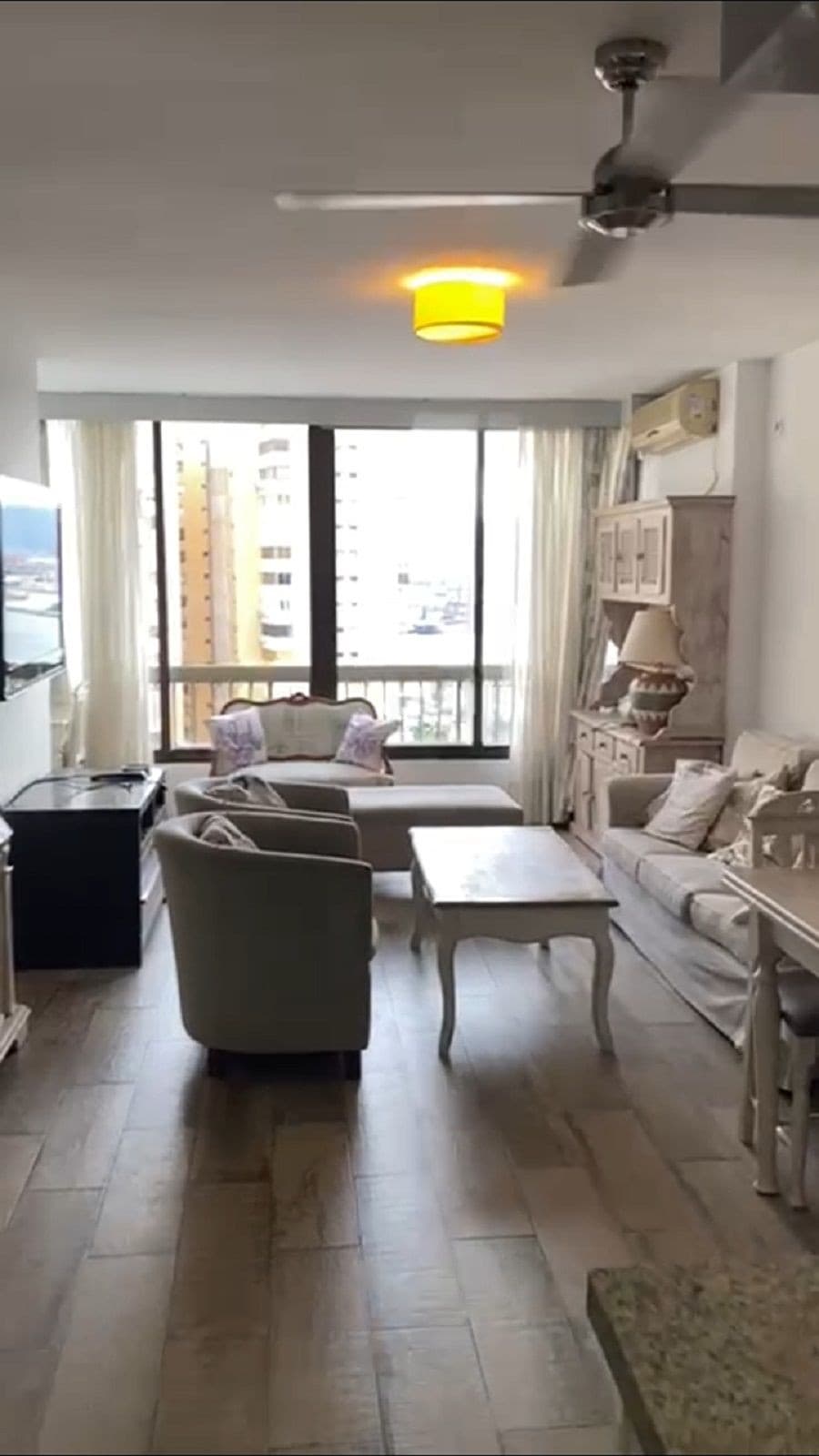 Middle Floor Apartment in Málaga Centro — photo 8 of 10