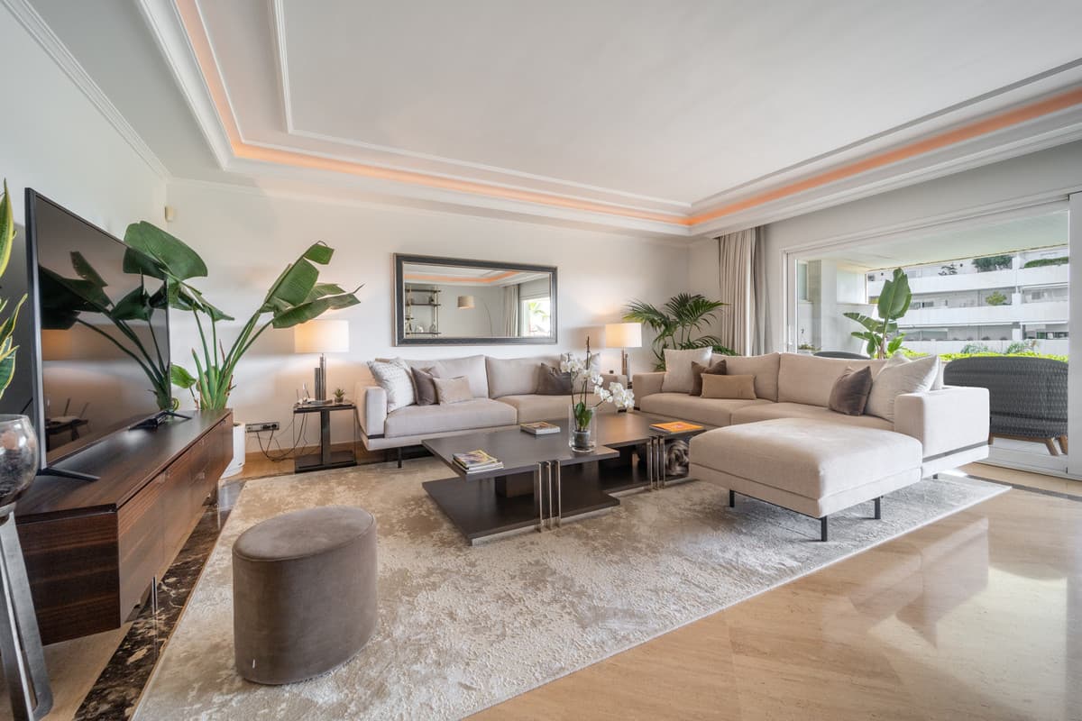 Middle Floor Apartment in Puerto Banús — photo 2 of 10
