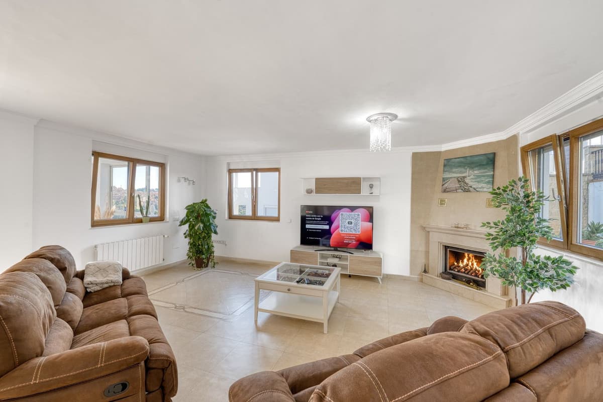 Detached Villa in Elviria — photo 4 of 10