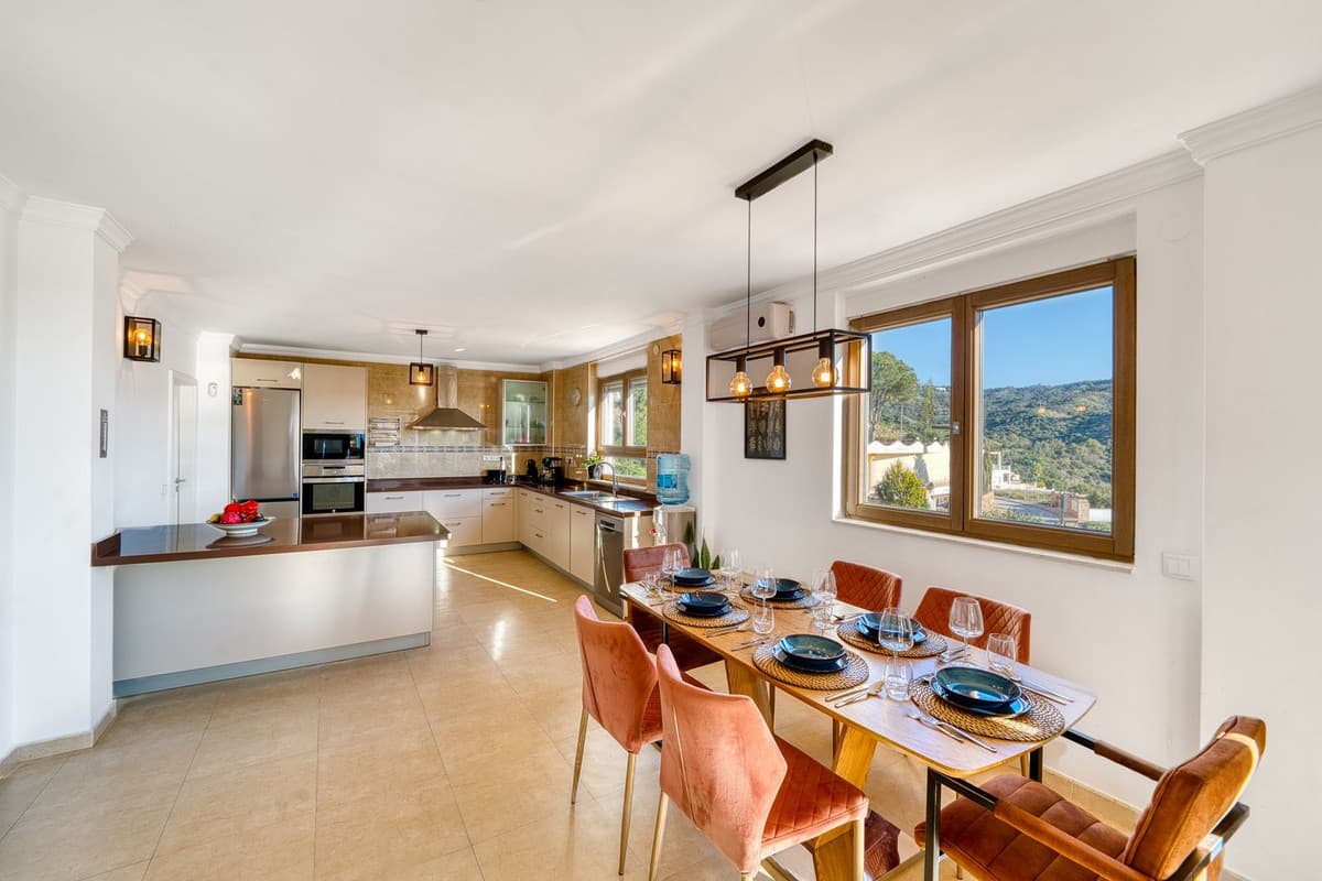 Detached Villa in Elviria — photo 8 of 10
