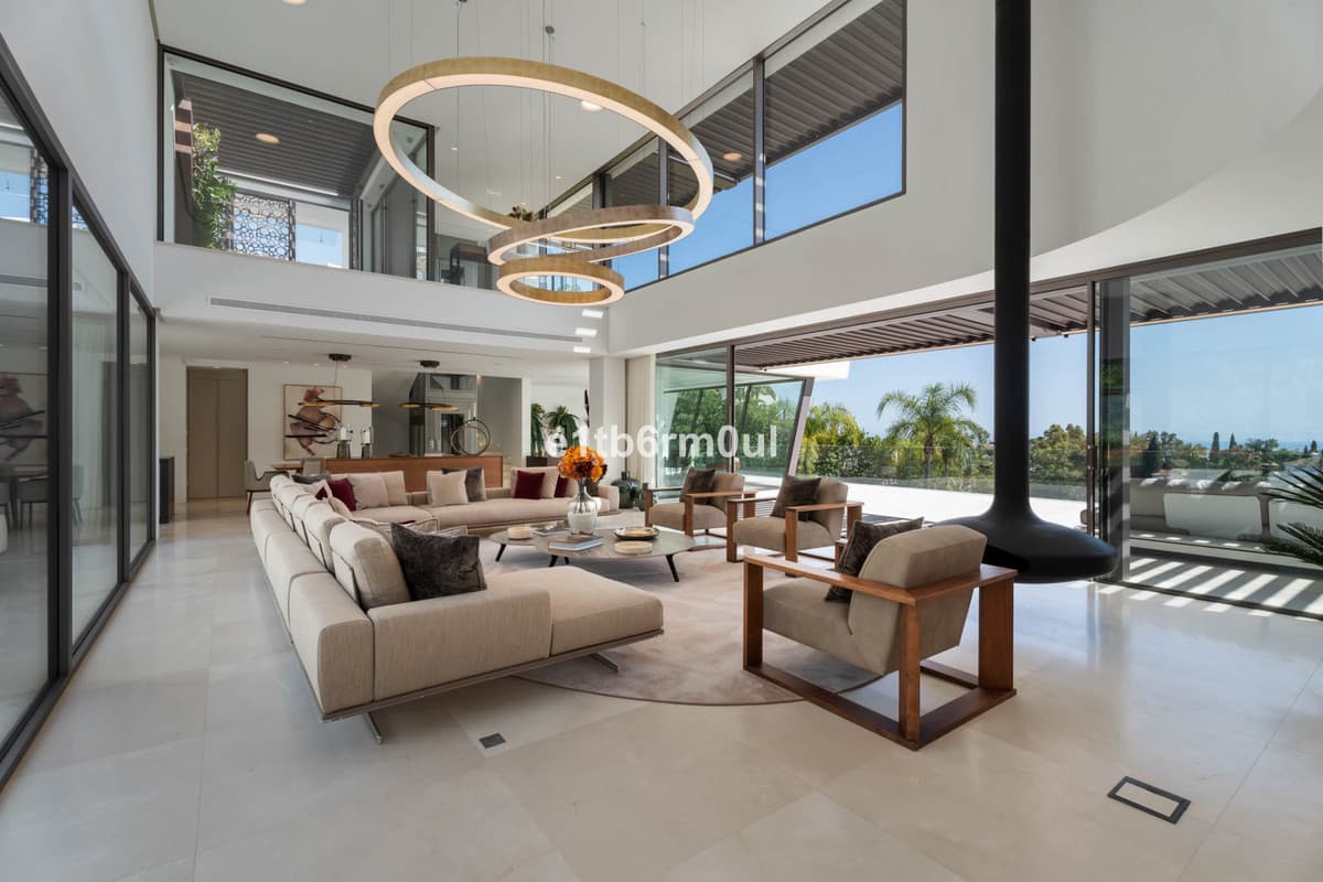 Detached Villa in La Quinta — photo 3 of 10
