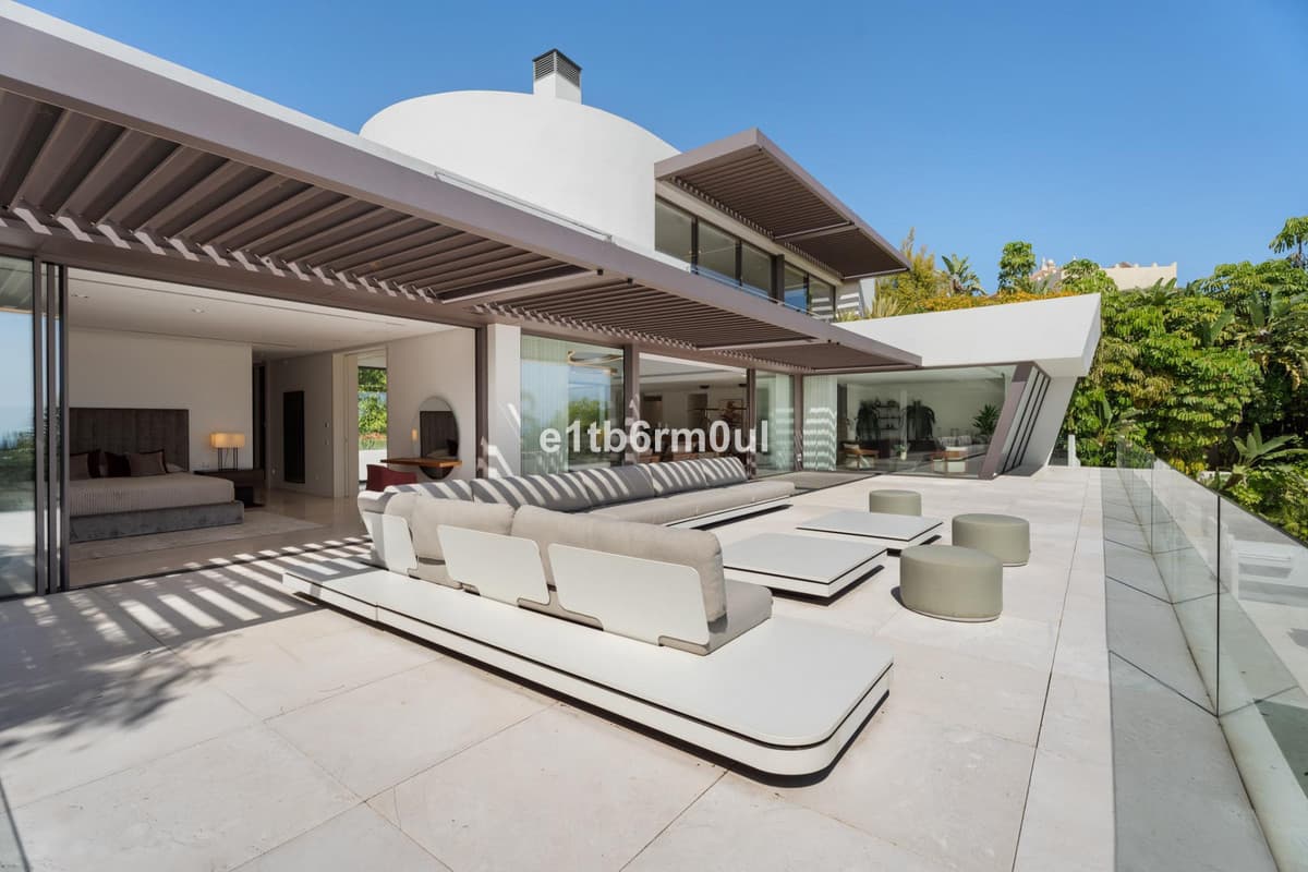 Detached Villa in La Quinta — photo 6 of 10