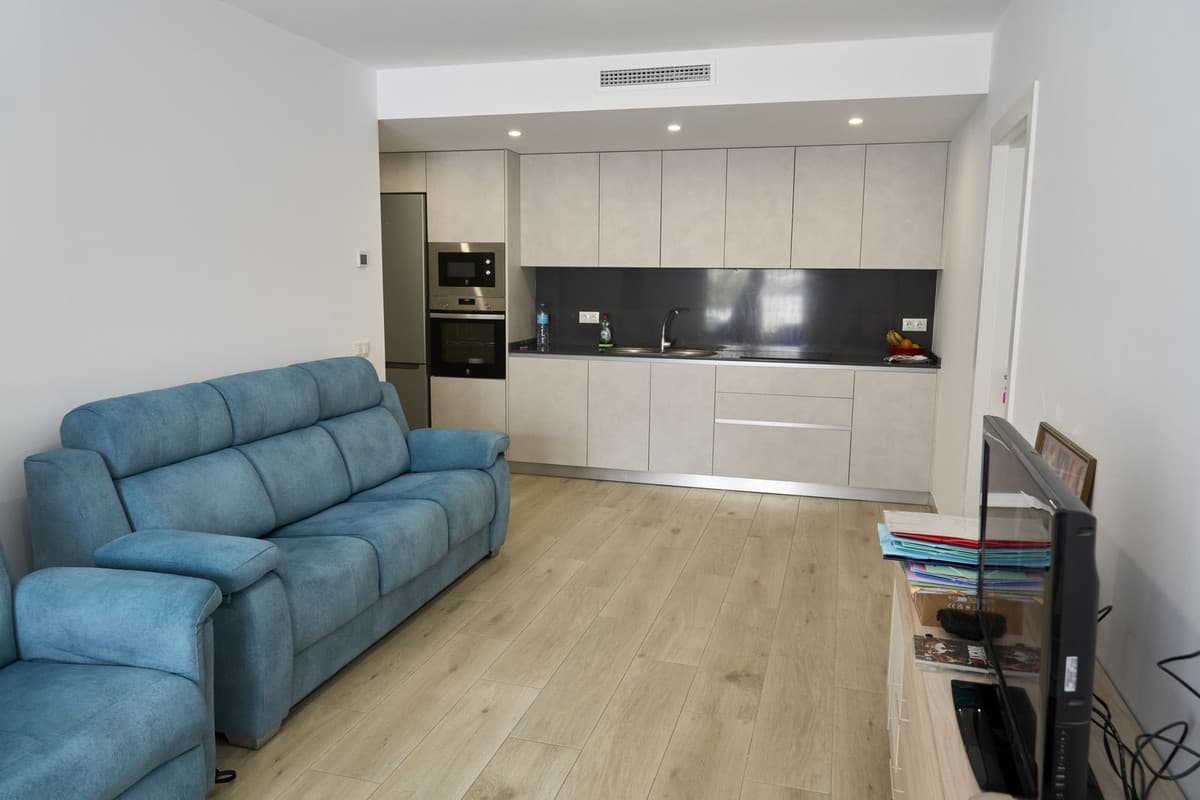 Ground Floor Apartment in Estepona — photo 3 of 10