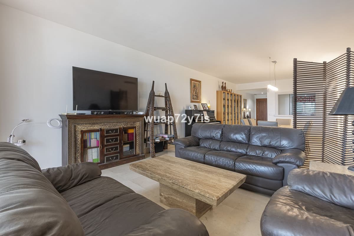 Ground Floor Apartment in Nueva Andalucía — photo 5 of 10