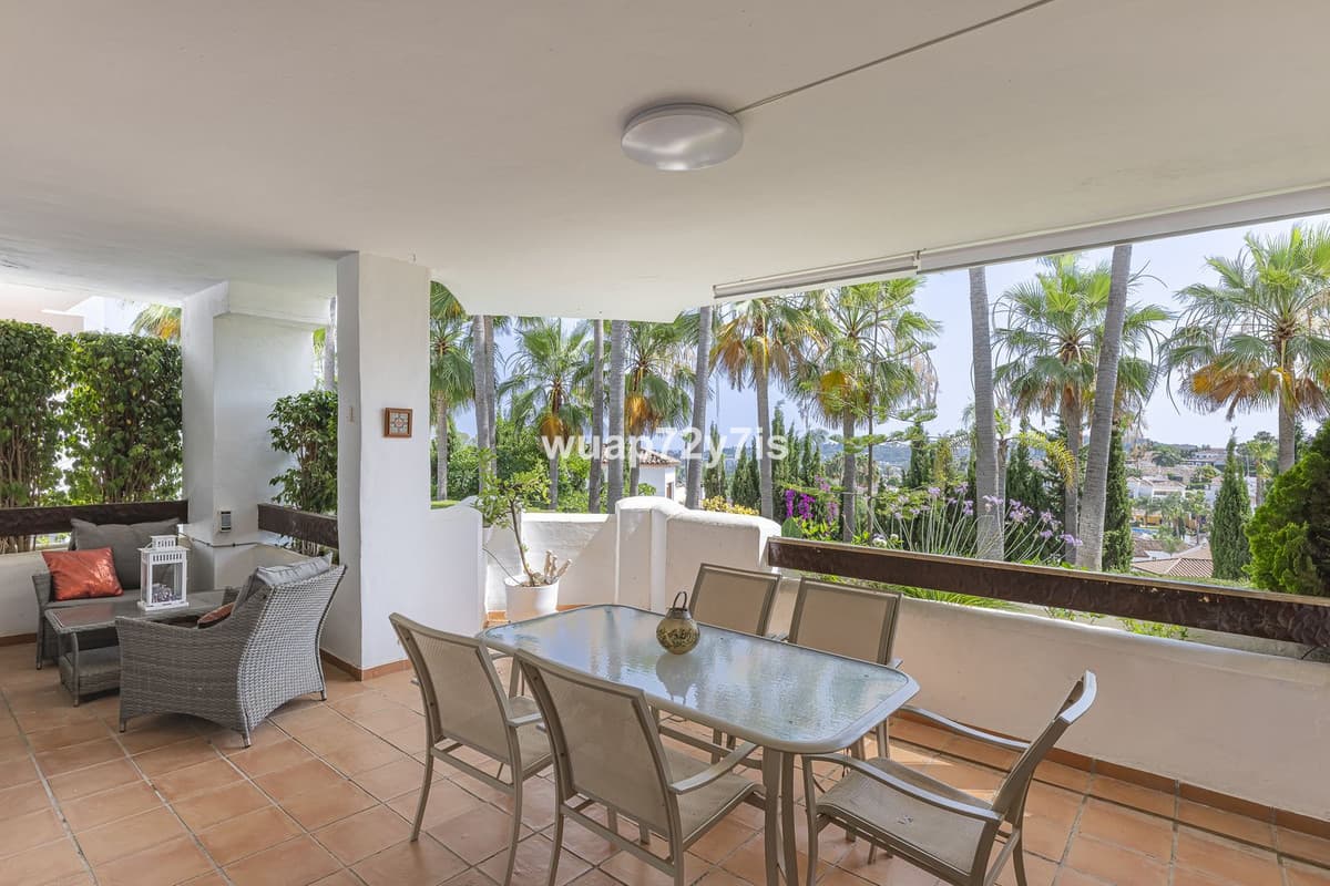 Ground Floor Apartment in Nueva Andalucía — photo 7 of 10