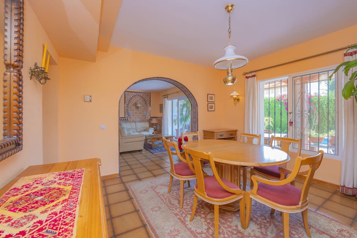 Detached Villa in Marbella — photo 10 of 10