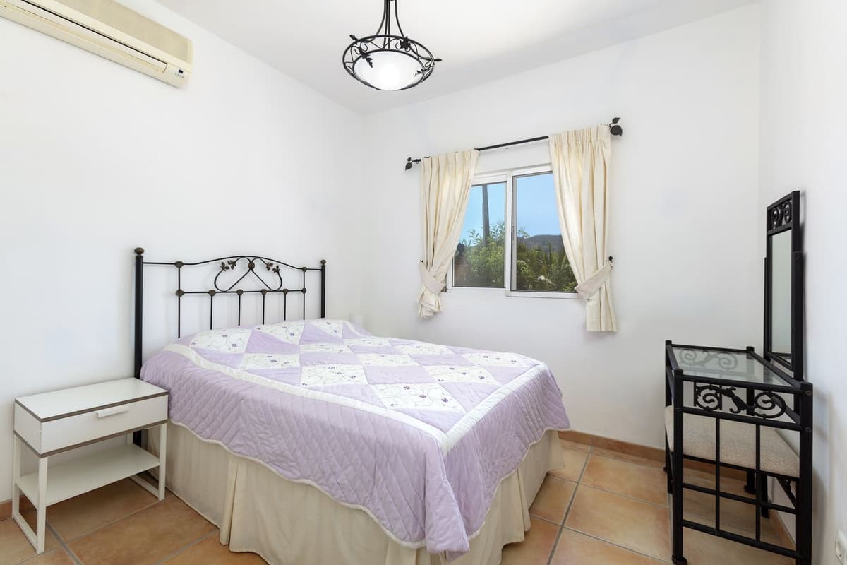 Cortijo in Pizarra — photo 8 of 10