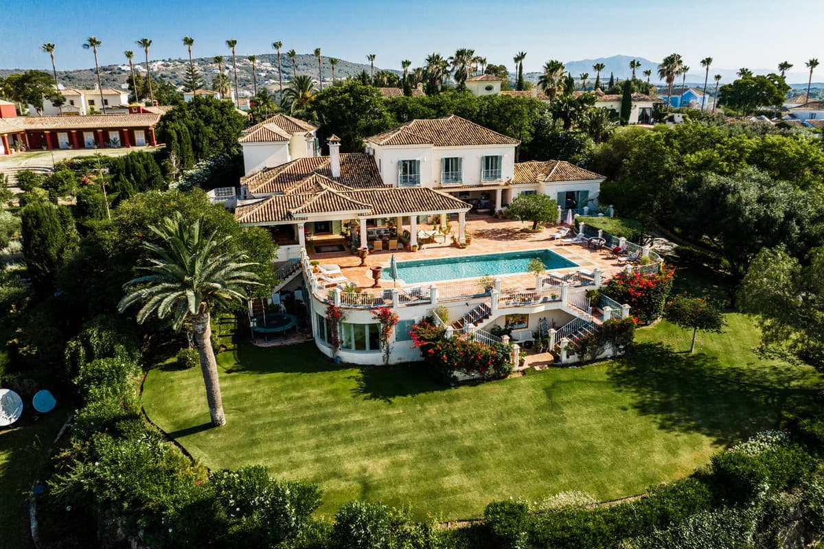 Detached Villa in Sotogrande — photo 1 of 10