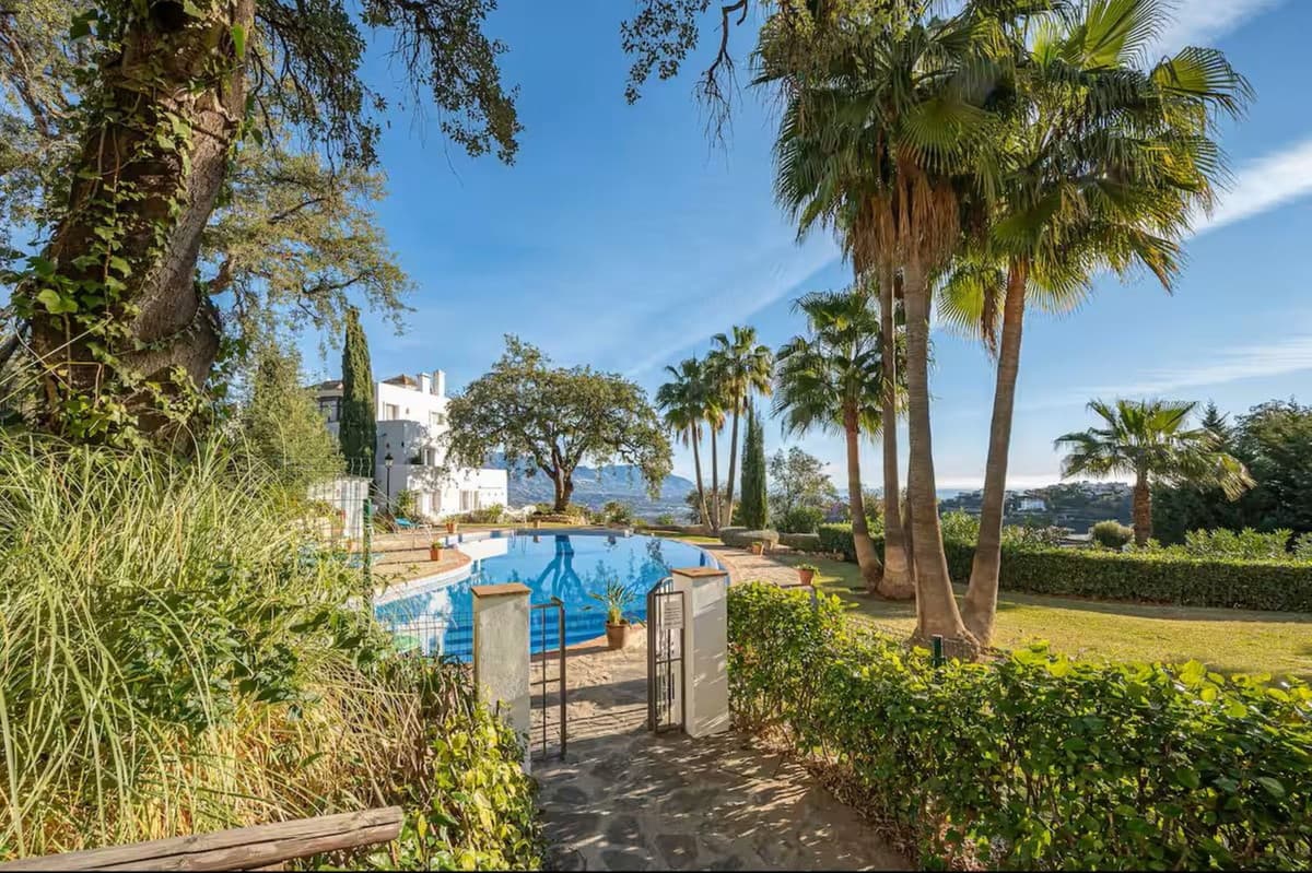 Ground Floor Apartment in La Mairena — photo 1 of 10