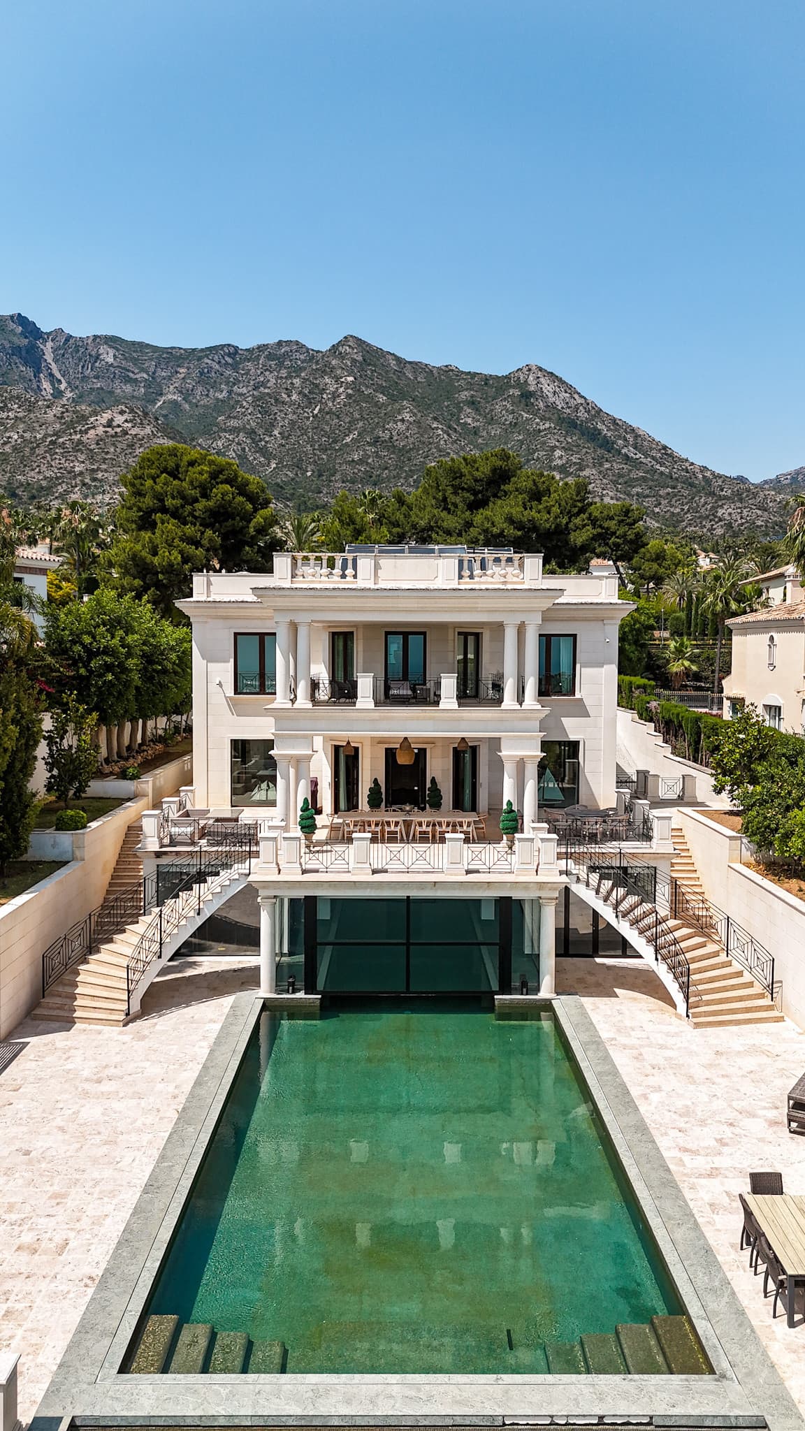 Detached Villa in Sierra Blanca — photo 6 of 10