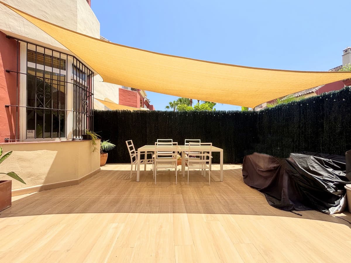 Townhouse in Estepona — photo 5 of 10