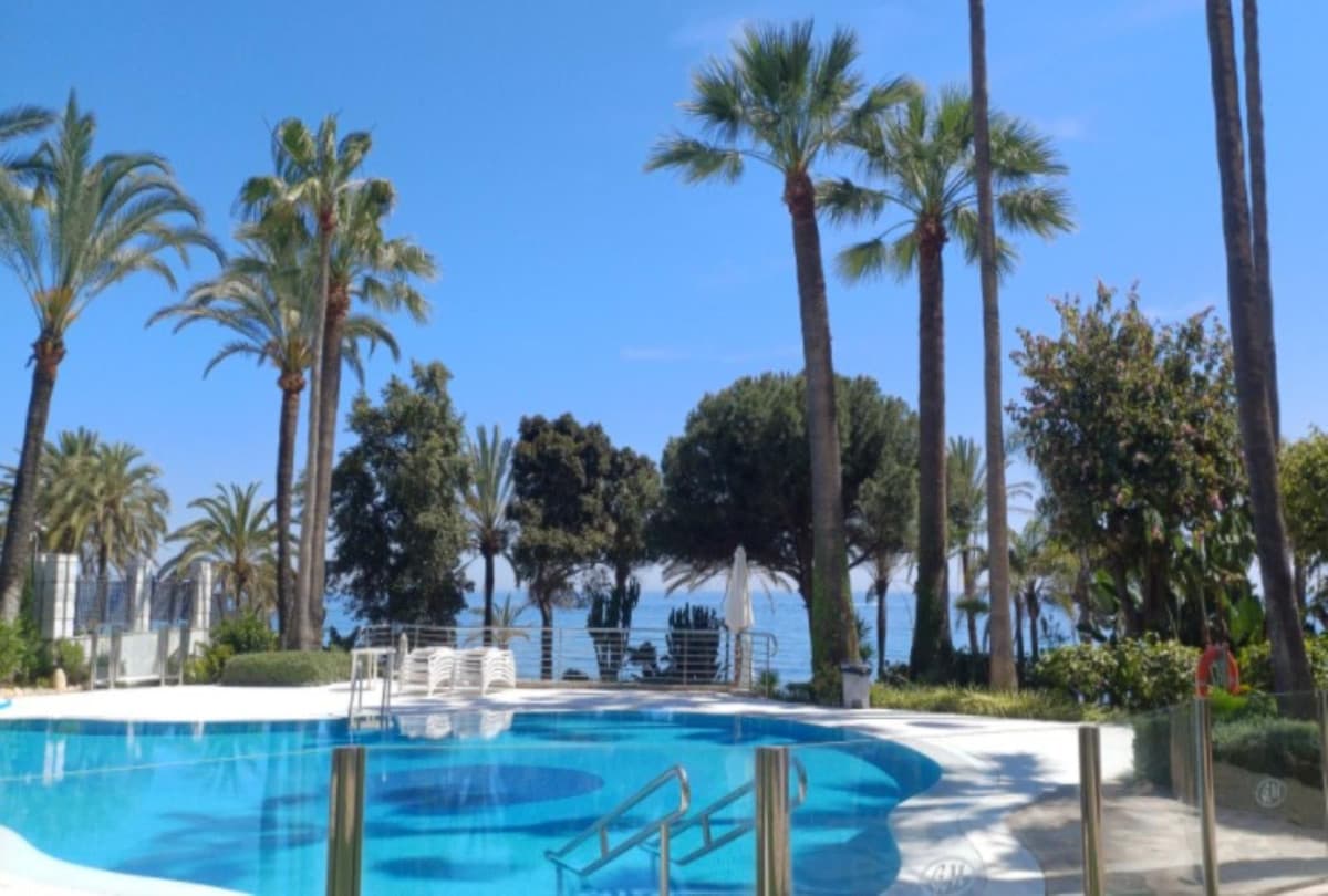 Middle Floor Apartment in Marbella — photo 4 of 10