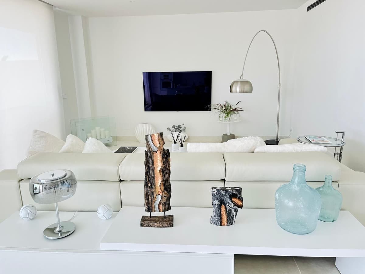 Middle Floor Apartment in Higueron — photo 7 of 17