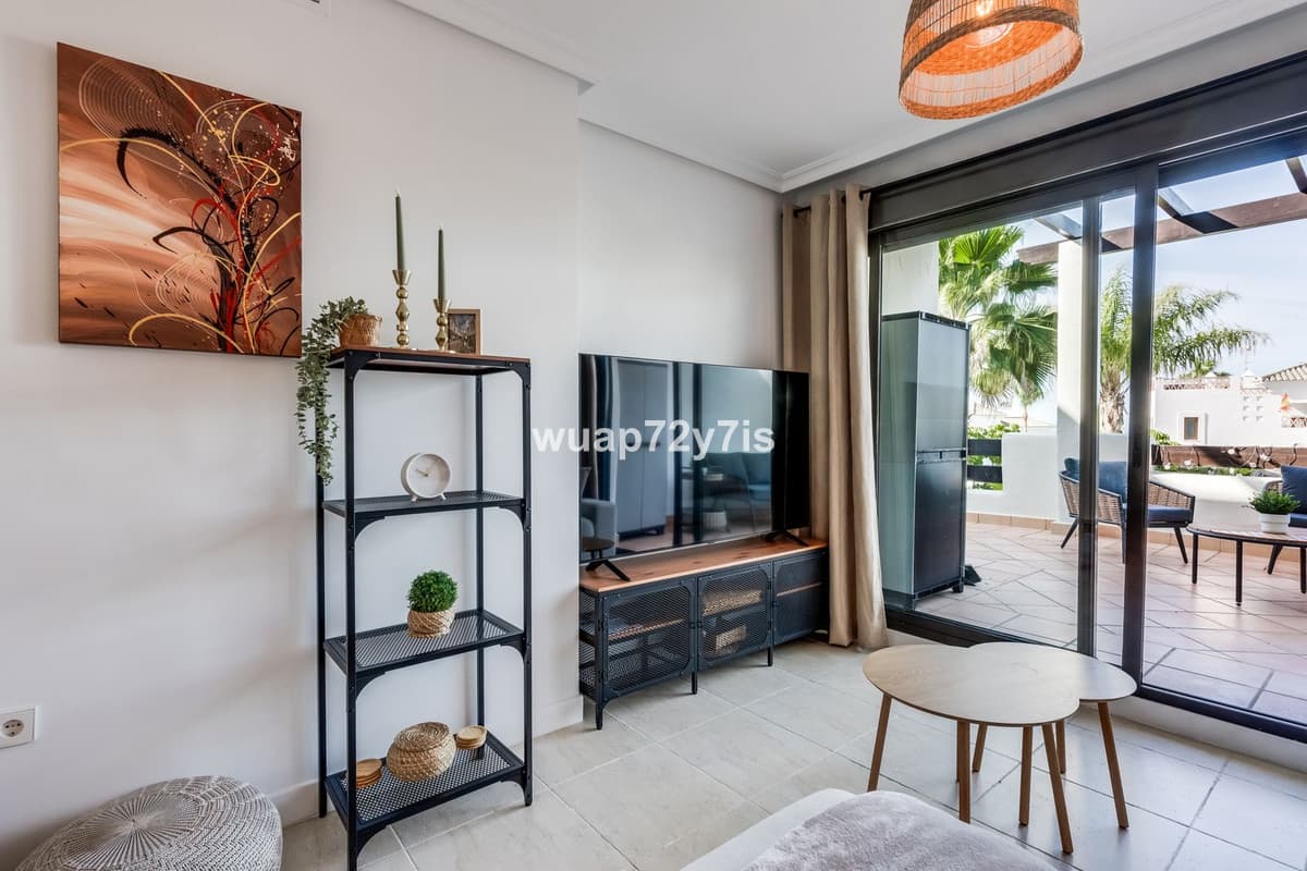Middle Floor Apartment in Selwo — photo 5 of 10