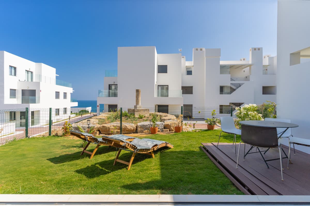 Ground Floor Apartment in Casares — photo 3 of 10