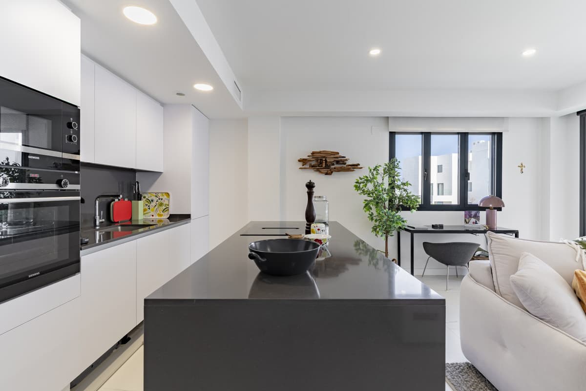 Ground Floor Apartment in Casares — photo 9 of 10