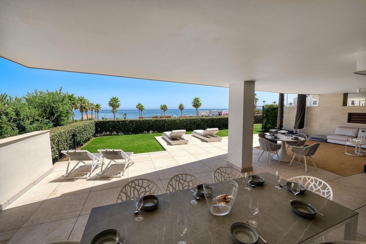 Ground Floor Apartment in Estepona — photo 4 of 10