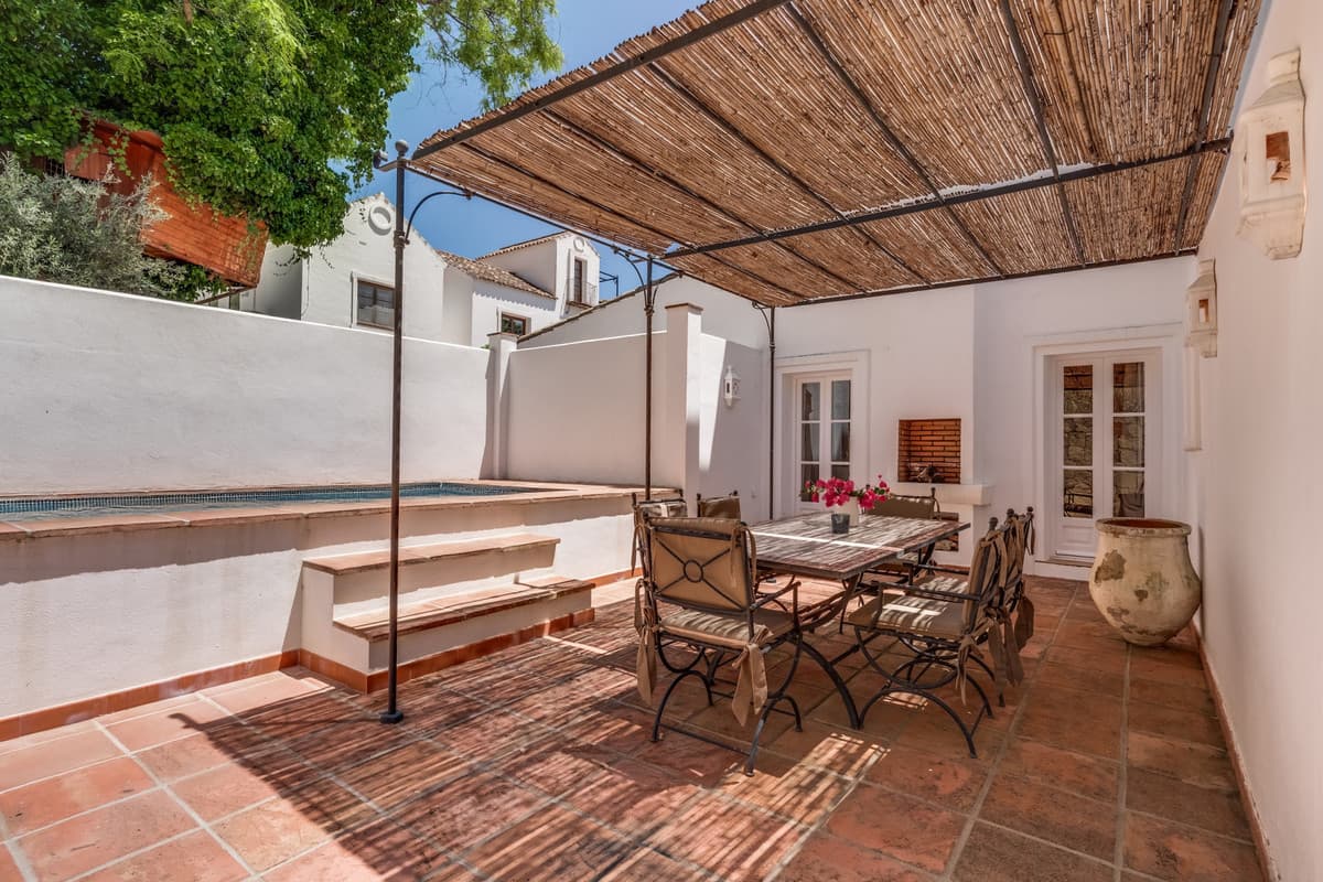 Ground Floor Apartment in La Zagaleta — photo 1 of 10