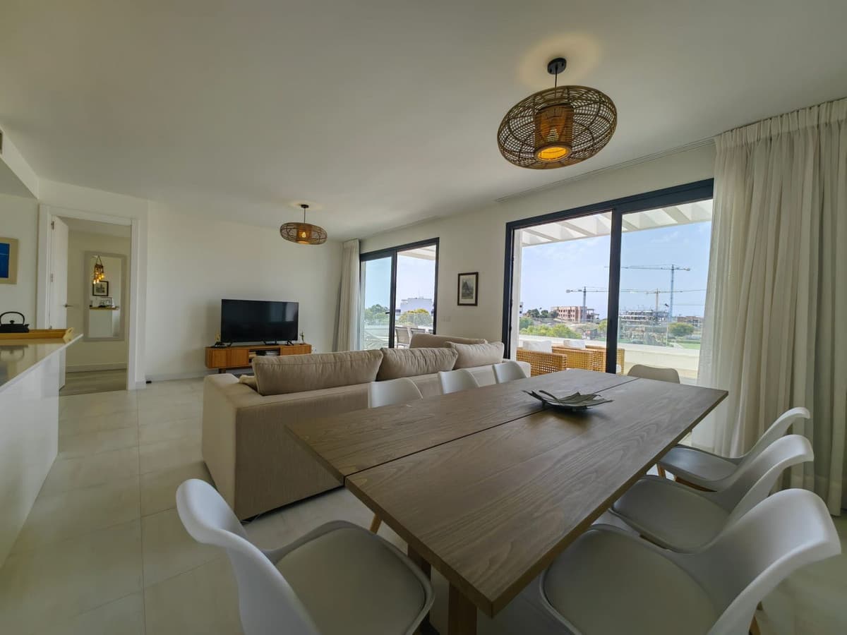 Penthouse Duplex in Estepona — photo 3 of 10